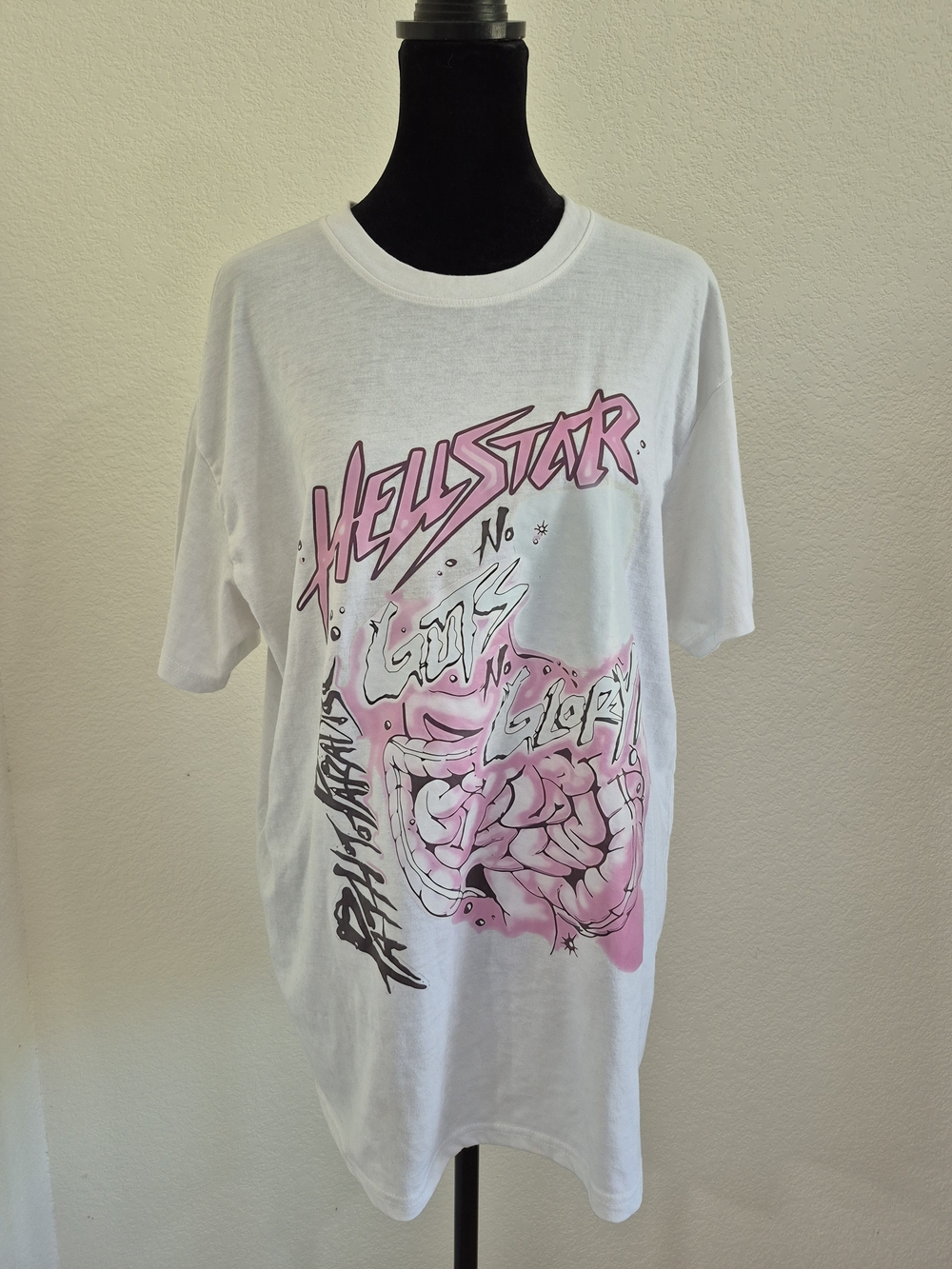 White Short-Sleeve Graphic Tee with Pink Artwork